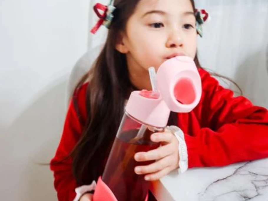 水筒に炭酸飲料がダメな理由は?他の飲み物や水筒選びのポイントと合わせて紹介【管理栄養士監修】