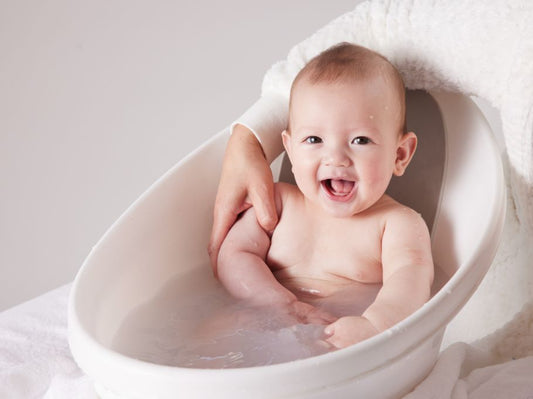 この秋、赤ちゃんの肌を乾燥から守ろう!保湿ケアの完全ガイド