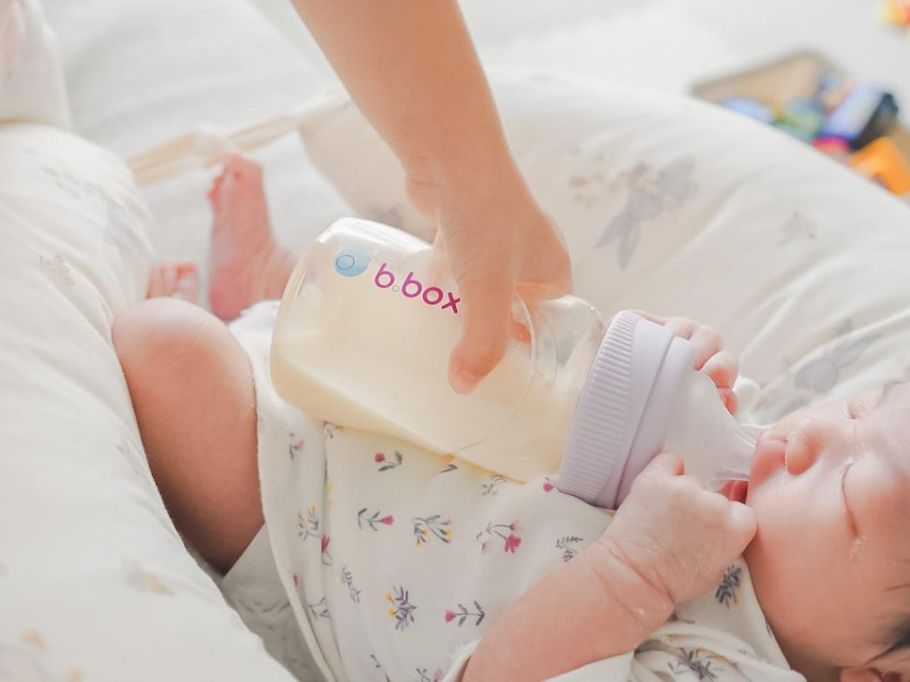 哺乳瓶の消毒はいつまで必要?煮沸や薬液を使ったやり方やおすすめアイテム