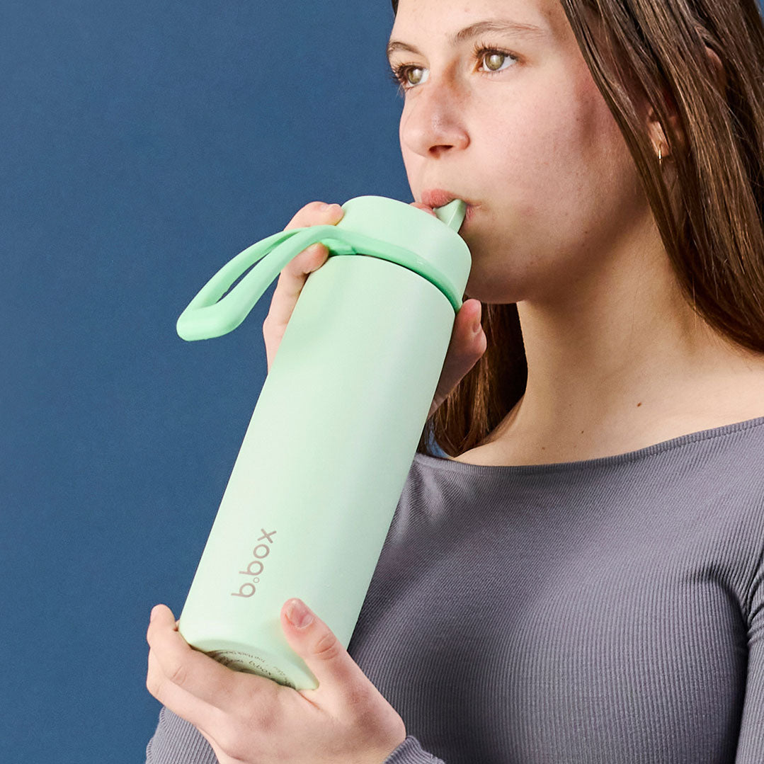 フリップトップボトル690ml(ステンレス製水筒)/ Insulated Flip Top Bottle 690ml - lagoon