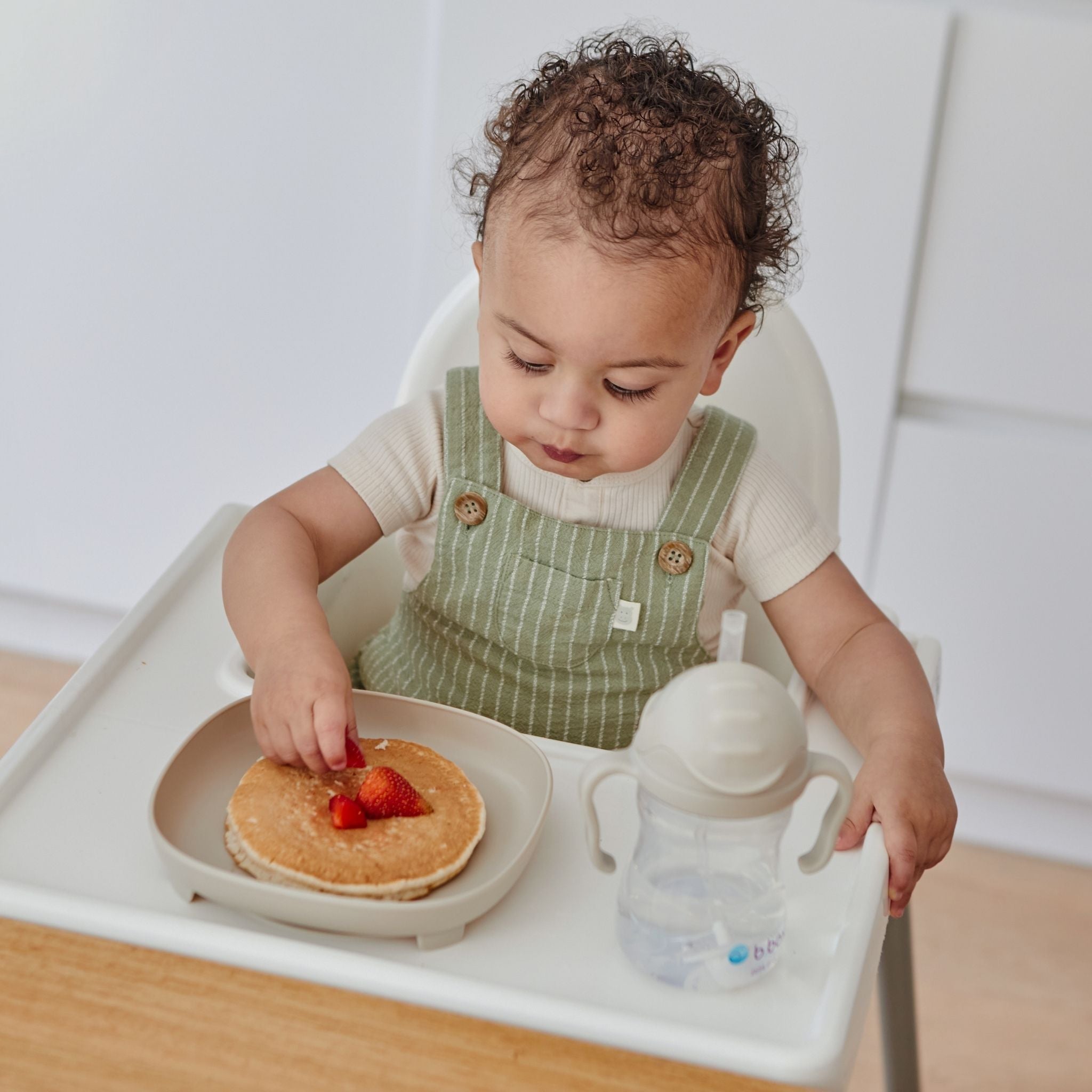 2 in 1サクションプレート(吸盤付き食器)/2 in 1 Suction Plate - latte